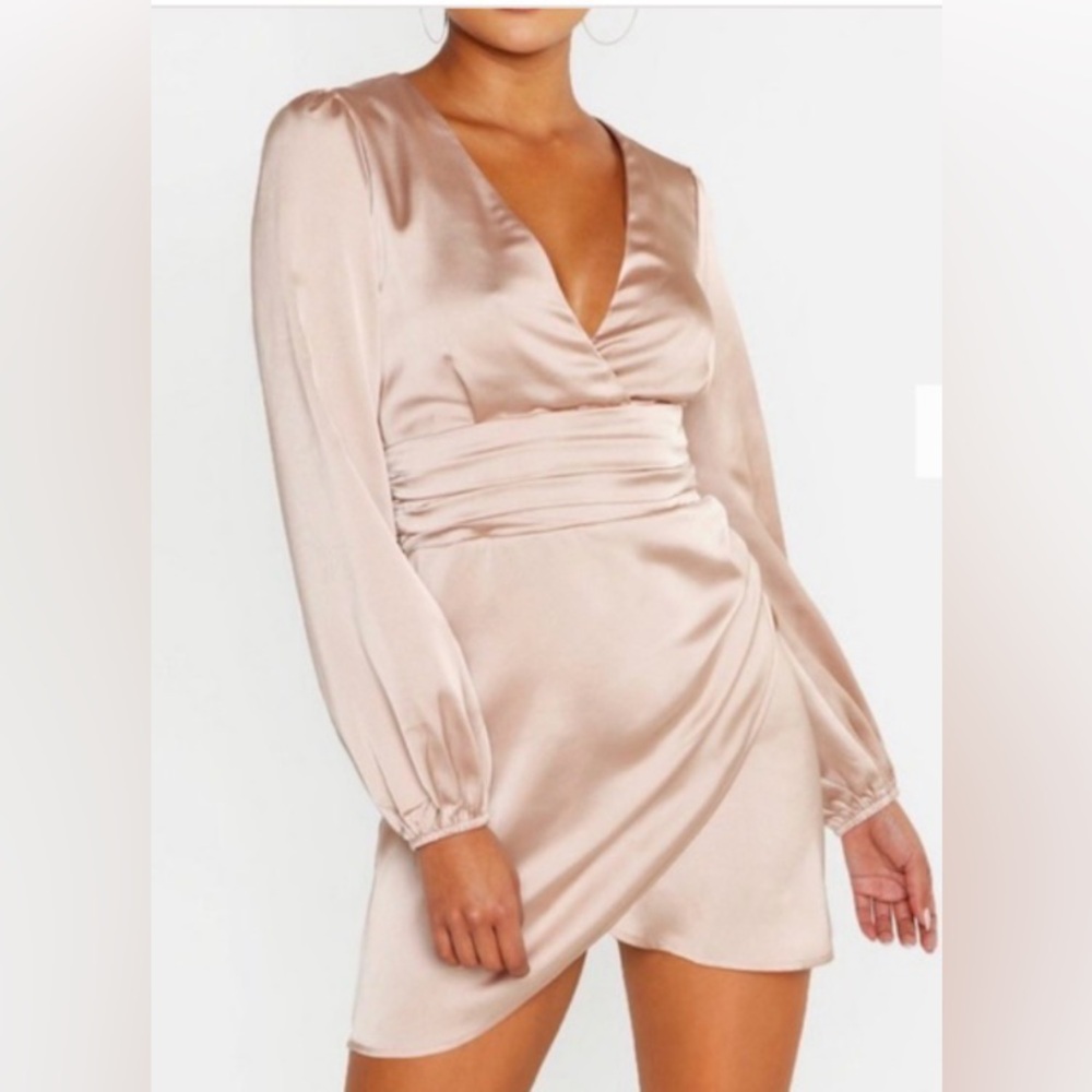 NWT! Boohoo Satin Ruched Waist Long Sleeve Dress in Blush Nude